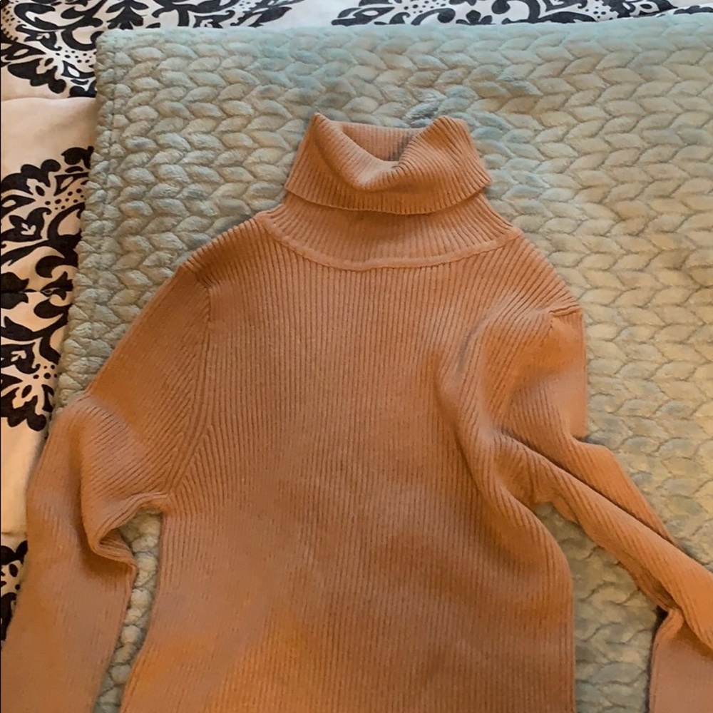 Shirt - Picture 2 of 2